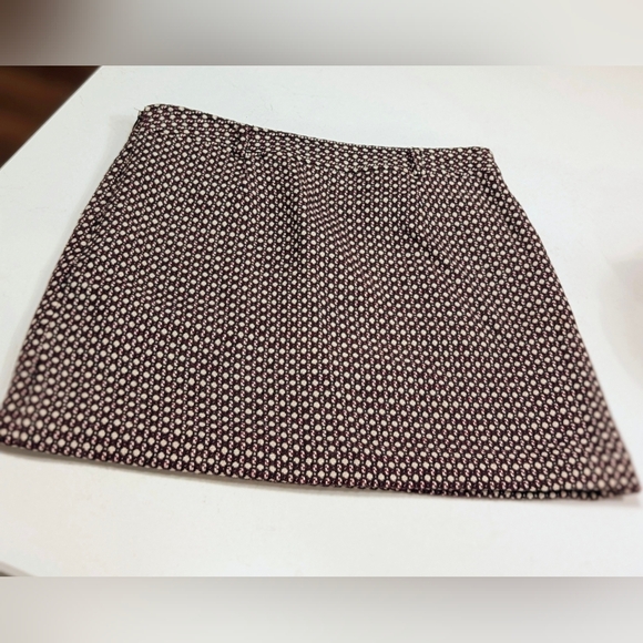 Banana Republic Textured Pink and Black Mini Skirt - Picture 7 of 10